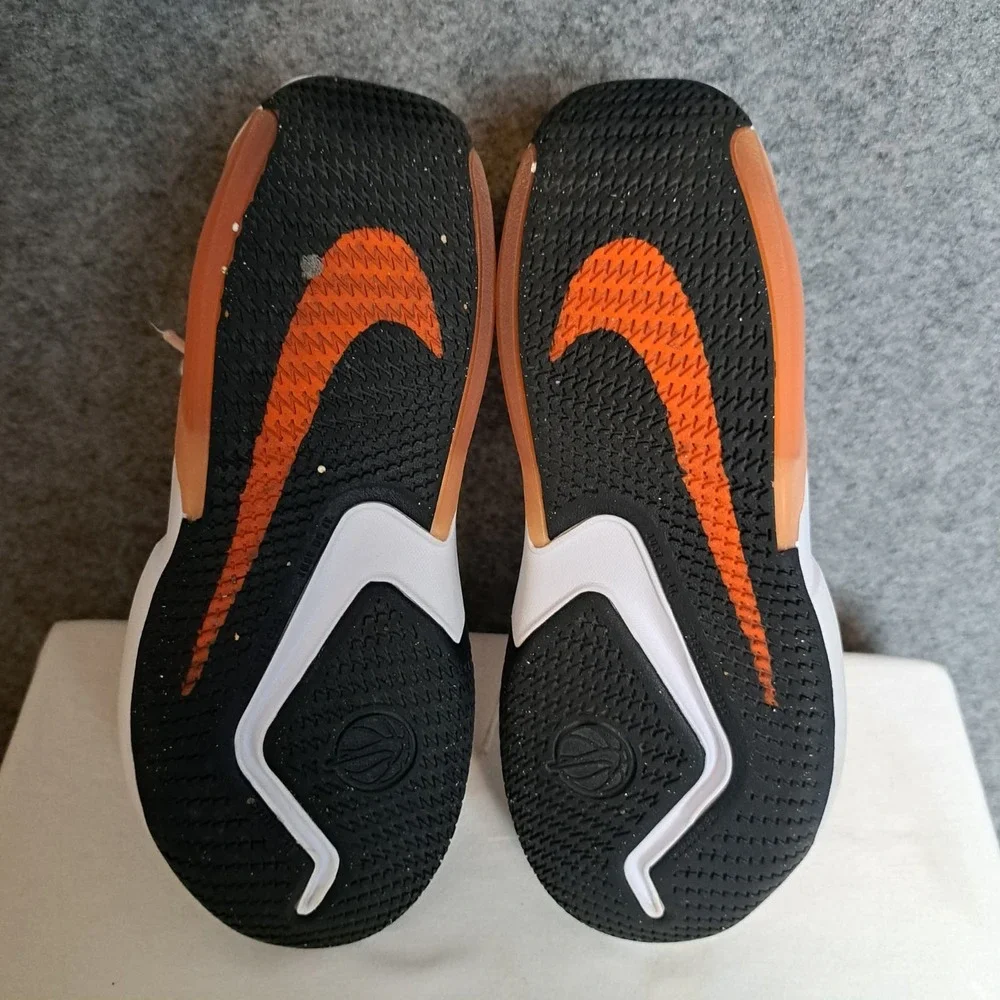 Nike Air Zoom Crossover GS Basketball Shoes White/Black/Orange Youth 6.5